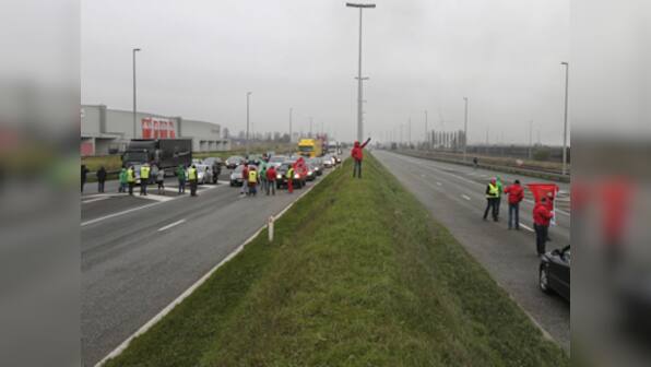 Belgium Standoff: 4 armed men storm apartment in Ghent