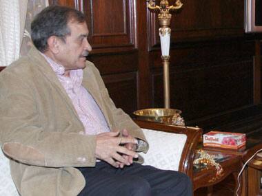 Govt working on ordinance for changes in Land Acquisition Act