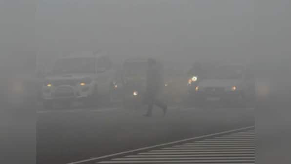 Over 65 trains delayed, 4 cancelled due to dense fog in Delhi   