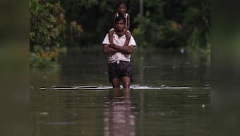 Floods and mudslides in Sri Lanka kill three