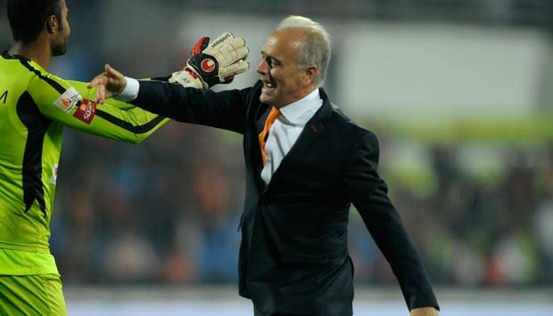 Franco Colomba celebrates with his keeper. ISL