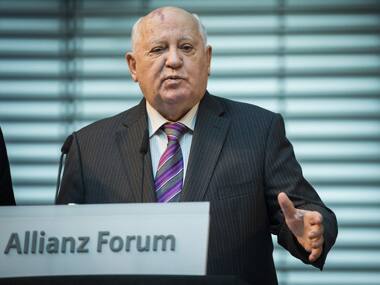Defrost relations with Russia, last Soviet leader Gorbachev urges US, EU