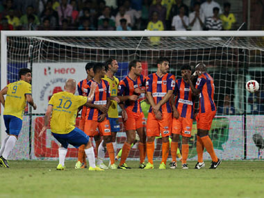 Hume freekick takes Kerala Blasters to ISL semifinals, knocks out Pune City Hume freekick takes Kerala Blasters to ISL semifinals, knocks out Pune City