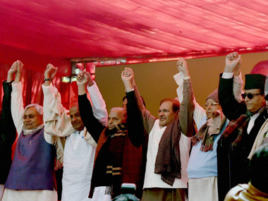 Mulayam-Lalu-Nitish in La-La-land as Janata Parivar flexes tired muscles Mulayam-Lalu-Nitish in La-La-land as Janata Parivar flexes tired muscles