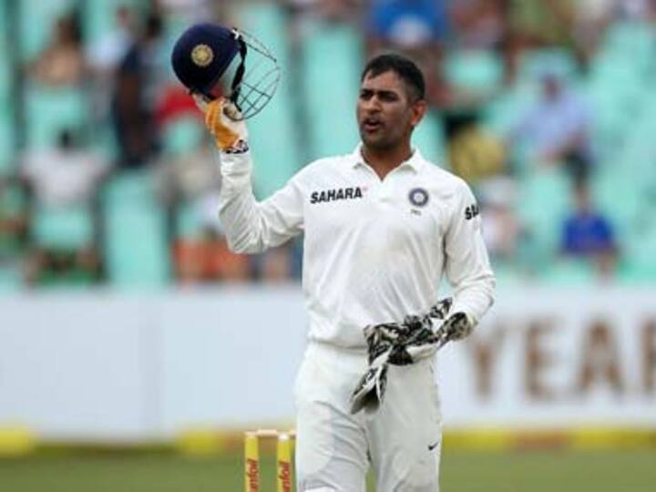 Kohli used a knife and stabbed Shikhar: Dhoni mocks 'leaked' fight report