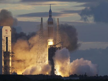 NASA's Orion Spacecraft Hits High Point Of 3,600 Miles Above Earth ...