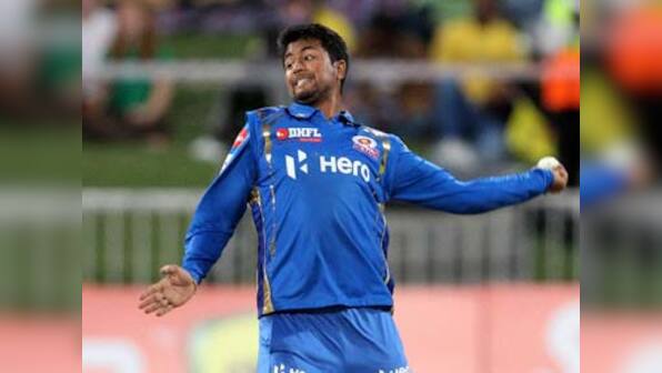 BCCI bans Pragyan Ojha from bowling because of illegal action