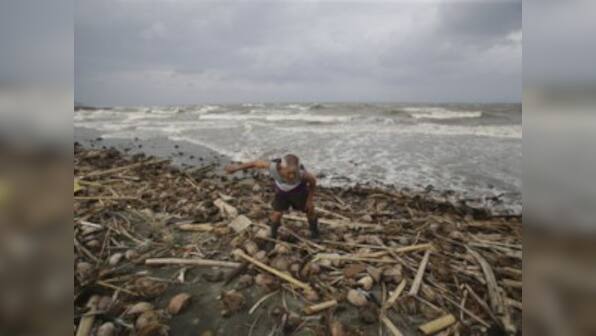 Typhoon Hagupit weakens, leaves 27 dead in Philippines