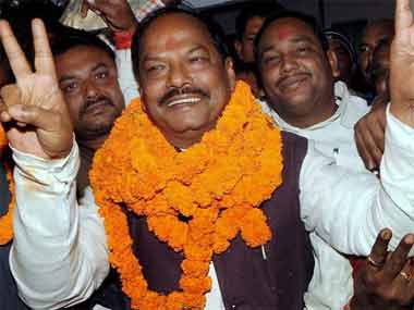 BJP's non-tribal face in Jharkhand, Raghubar Das, sworn in as CM BJP's non-tribal face in Jharkhand, Raghubar Das, sworn in as CM