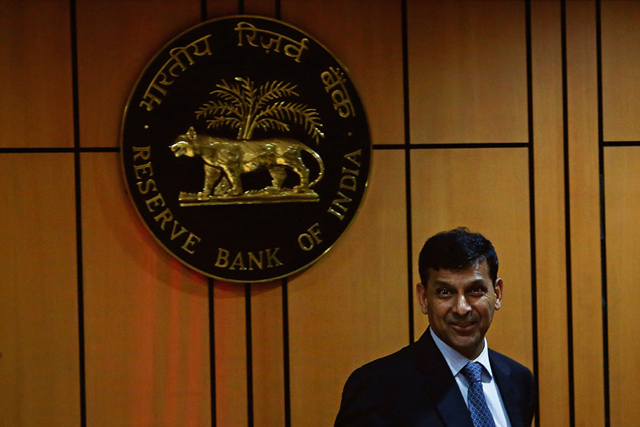 Rate cut: Raghuram Rajan's inflation fight gets support from the North Block advisor Rate cut: Raghuram Rajan's inflation fight gets support from the North Block advisor