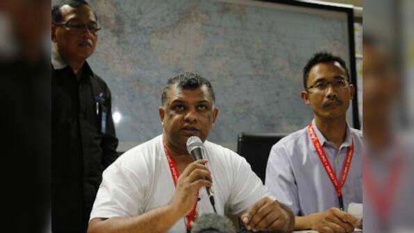 After QZ8501 goes missing, AirAsia CEO Tony Fernandes searches for right words