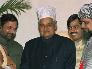 Muslim leaders welcome Bharat Ratna for 'secular' Vajpayee Muslim leaders welcome Bharat Ratna for 'secular' Vajpayee