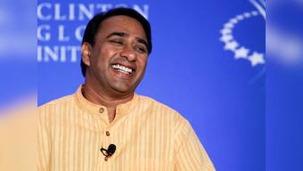 Vikram Akula makes a comeback with financial start-up Vaya; plans  small bank foray