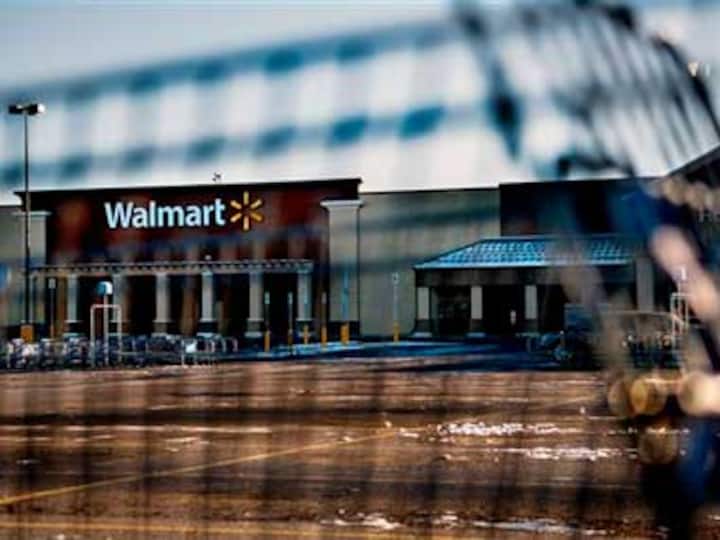 Two-year-old accidentally kills mother inside US Wal-Mart store