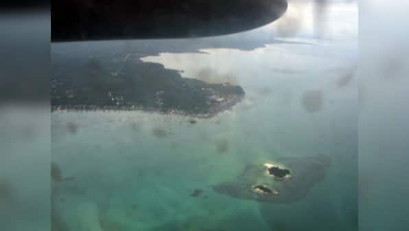 QZ8501 flew into 'thunderstorm factory' over Java Sea avoided by most pilots: expert