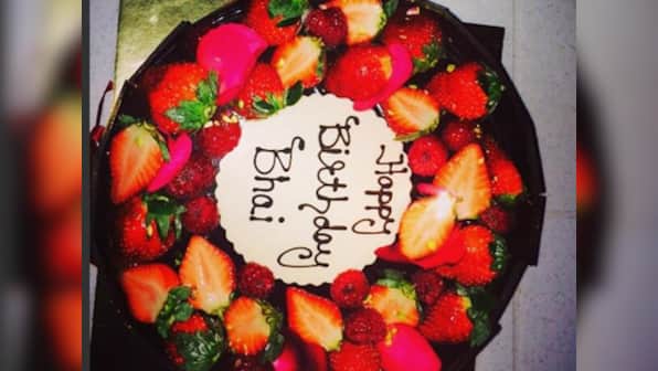 The hatke birthday cake for Salman Khan's 49th: A basket of strawberries!