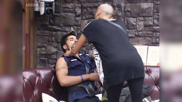 Bigg Boss 8: Kissing contestants don't help, the show is turning into a yawn
