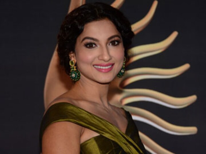 Man turns moral police, slaps Gauhar Khan for 'wearing short dress'
