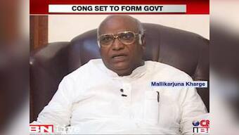 Want to know if PM Modi supports Sadhvi Jyoti's remarks, says Mallikarjun Kharge