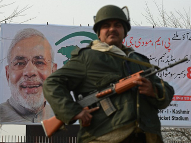Jammu and Kashmir polls: Srinagar turns into a fortress ahead of PM Modi's rally Jammu and Kashmir polls: Srinagar turns into a fortress ahead of PM Modi's rally