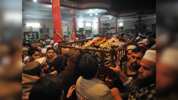 Boy oversleeps due to faulty alarm, escapes Peshawar school attack