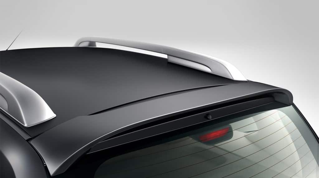 Roof Spoiler: Reduces the aerodynamic drag while enhancing the style quotient