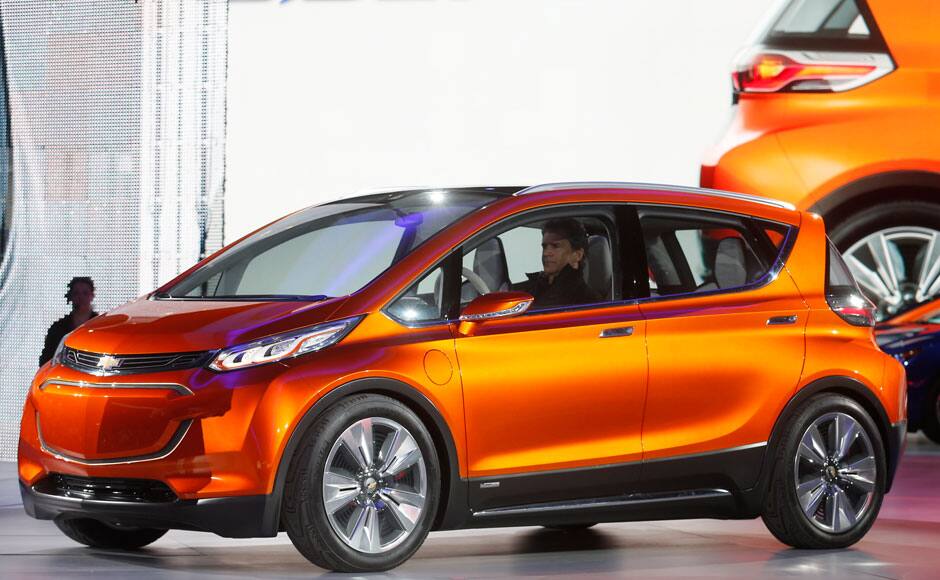 The Chevrolet Bolt EV electric concept car is unveiled during the first press preview day of the North American International Auto Show in Detroit, Michigan January 12, 2014. REUTERS