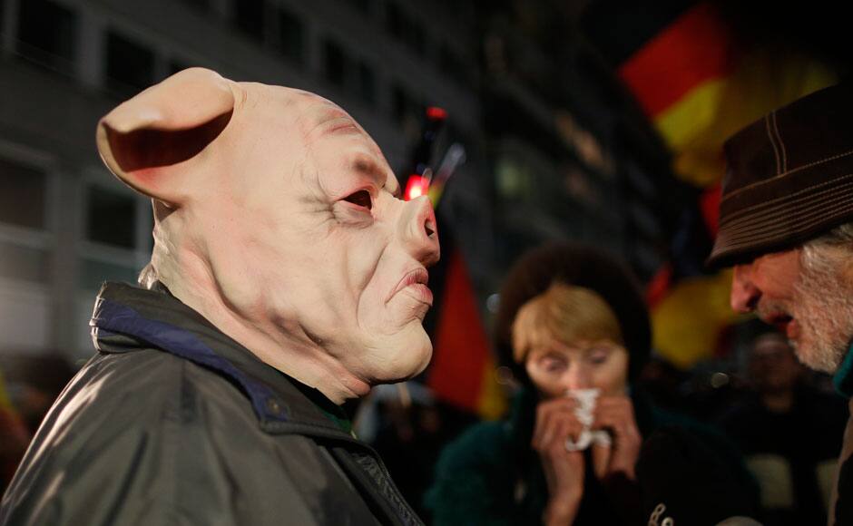 Members of DUEGIDA, Duesseldorf's section of anti-immigration movement Patriotic Europeans Against the Islamisation of the West (PEGIDA) demonstrate in Duesseldorf, January 12, 2015. REUTERS