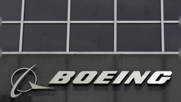 Boeing reports surge in 4th-qtr profit, sees cash boost in 2015