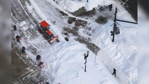 Flooding leaves mess in oceanfront Massachusetts after storm