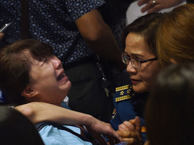 AirAsia Flight QZ8501: Pilot made emergency water landing, but plane sunk by waves? AirAsia Flight QZ8501: Pilot made emergency water landing, but plane sunk by waves?