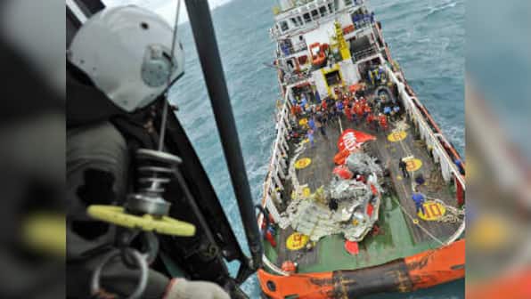 AirAsia QZ8501 crash: Divers find both black boxes, one retrieved from the sea
