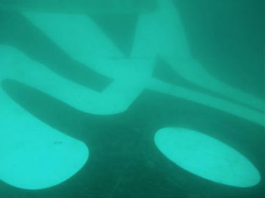 AirAsia crash: Tail section buried in sea, experts figuring out how to get black boxes AirAsia crash: Tail section buried in sea, experts figuring out how to get black boxes