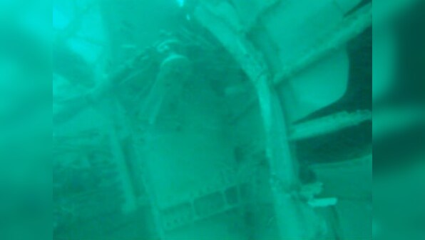 AirAsia's QZ8501 jet: Singapore navy finds fuselage of crashed plane in Java Sea
