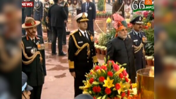 Republic Day: PM Modi pays tribute to soldiers at Amar Jyoti Jawan 