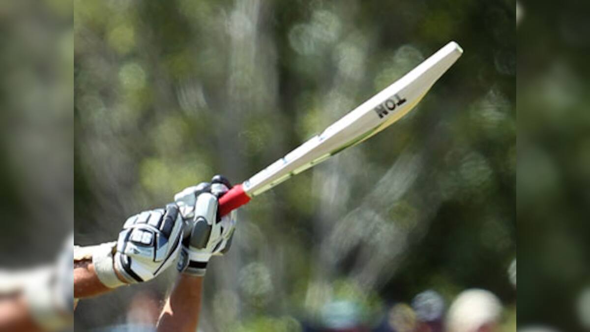 Cricket World Cup 10storey high bat unveiled in Dubai aims for