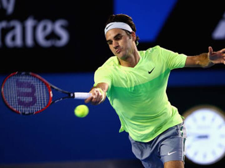Australian Open updates: Federer, Sharapova cruise into second round