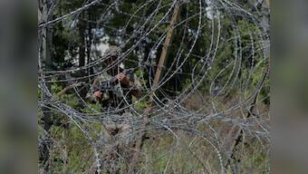 Pak troops target villages,13 border posts; 6 civilians injured