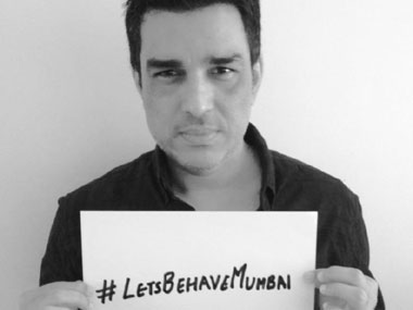 #LetsBehaveMumbai: Sanjay Manjrekar starts campaign against traffic violations in city #LetsBehaveMumbai: Sanjay Manjrekar starts campaign against traffic violations in city