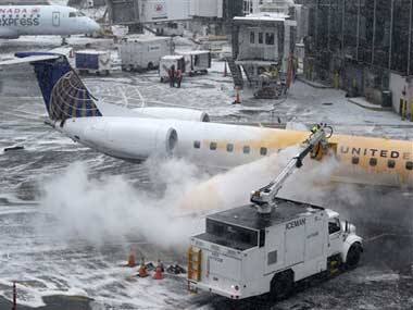 New York gears for monster snowstorm: 6,500 flights cancelled, shoppers fight for groceries