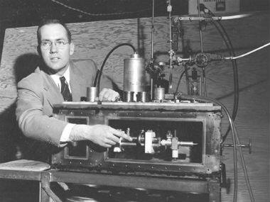 In this Jan. 25, 1955, file photo, Charles Hard Townes, Columbia University professor and Nobel laureate, explains his invention the maser during a news conference in New York City. AP 