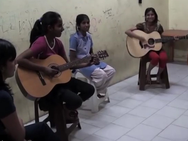 Watch: Basti kids in Delhi sing Green Day's Boulevard of Broken Dreams Watch: Basti kids in Delhi sing Green Day's Boulevard of Broken Dreams
