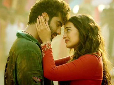 Tevar Review: Sonakshi plays a bimbo but Arjun Kapoor is fun in a film stuck in the 80s Tevar Review: Sonakshi plays a bimbo but Arjun Kapoor is fun in a film stuck in the 80s