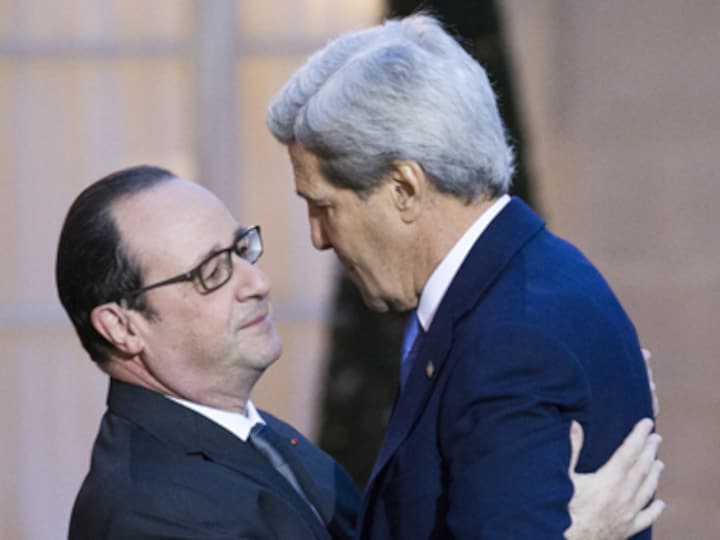 A week since terrorists attacked Charlie Hebdo: Paris train station evacuated after bomb threat