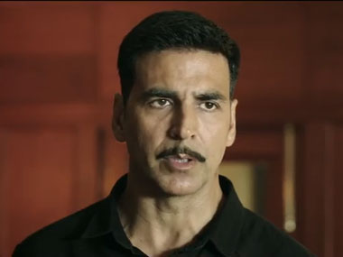 Akshay Kumar or Ranveer Singh may reprise Vijay's role in Hindi remake of Kaththi; Bhansali acquires rights Akshay Kumar or Ranveer Singh may reprise Vijay's role in Hindi remake of Kaththi; Bhansali acquires rights