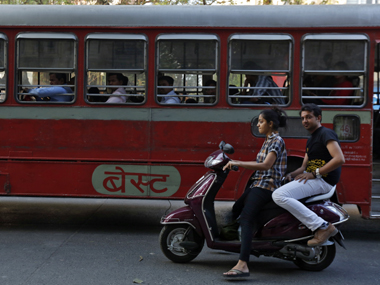 Mumbai prefers public transport; Delhi offers best roads and parking most easy in Jammu, says report Mumbai prefers public transport; Delhi offers best roads and parking most easy in Jammu, says report