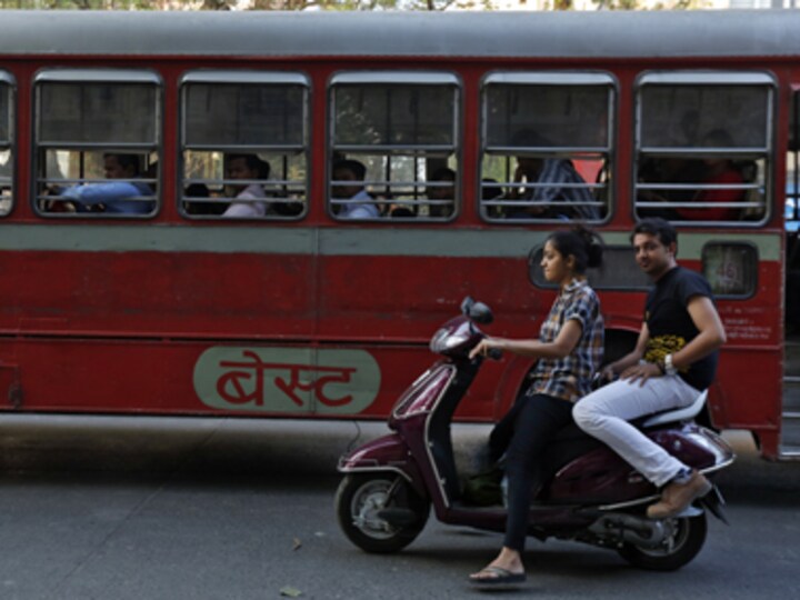 Mumbai prefers public transport; Delhi offers best roads and parking most easy in Jammu, says report