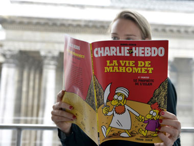 Islamic State's radio praises Charlie Hebdo attackers as 'heroes' Islamic State's radio praises Charlie Hebdo attackers as 'heroes'