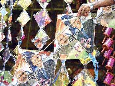 Modi-Obama kites are the flavour this Makar Sankranti ahead of US Prez' India visit Modi-Obama kites are the flavour this Makar Sankranti ahead of US Prez' India visit