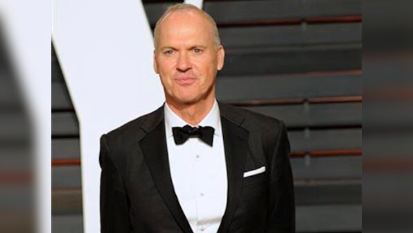 Oscar nominee Michael Keaton seen stuffing speech back in pocket after loss